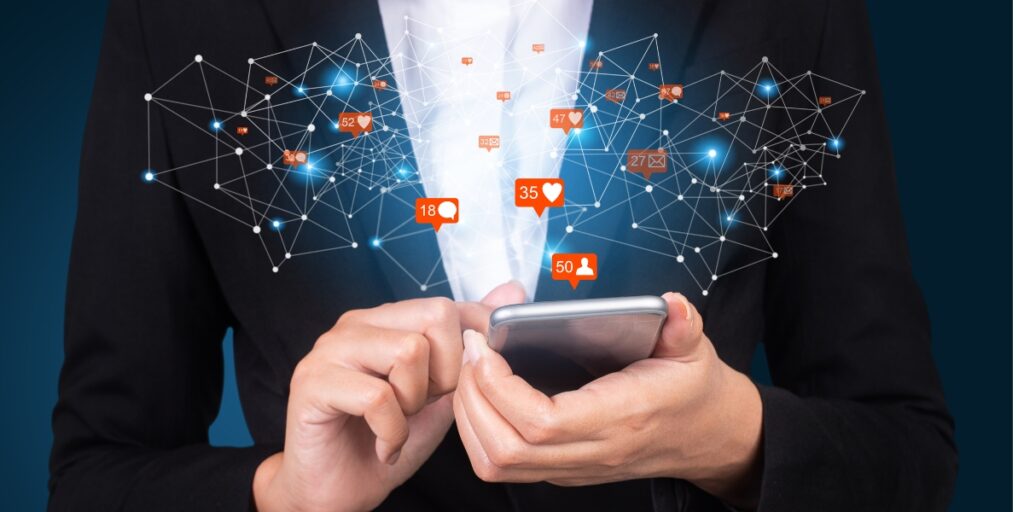 Leveraging Social Media - Ennoble Technologies